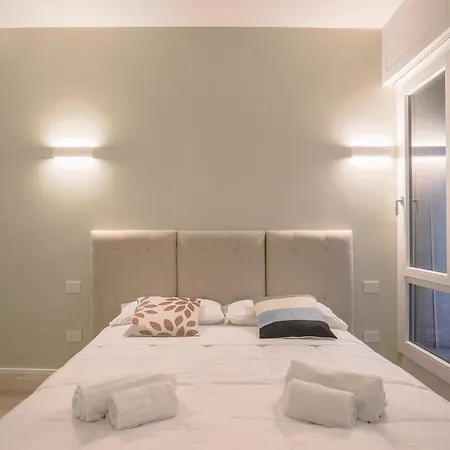 Apartment Repubblica I-hosted By Sweetstay Milan